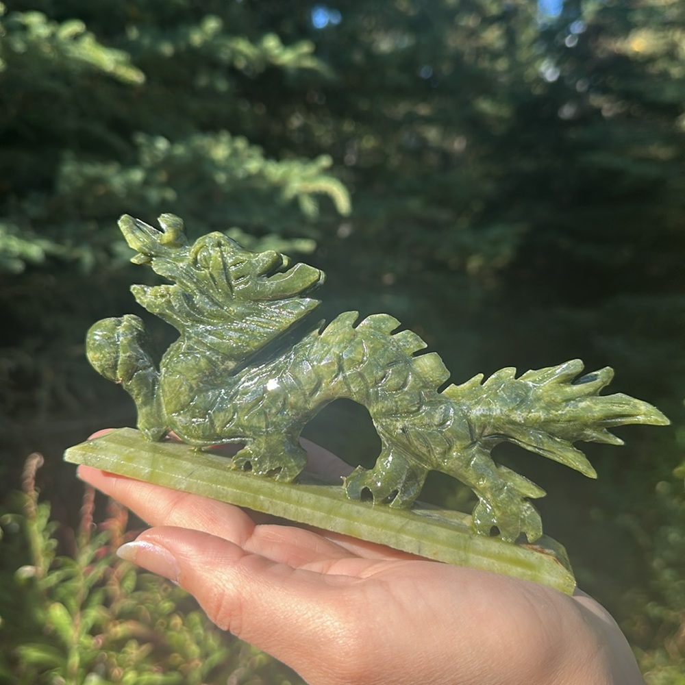Jade Dragon - Picture 5 of 5